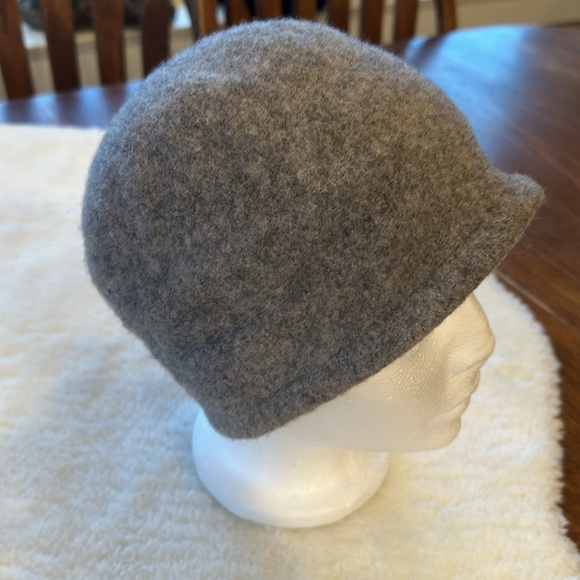 100% wool hat - Picture 4 of 6